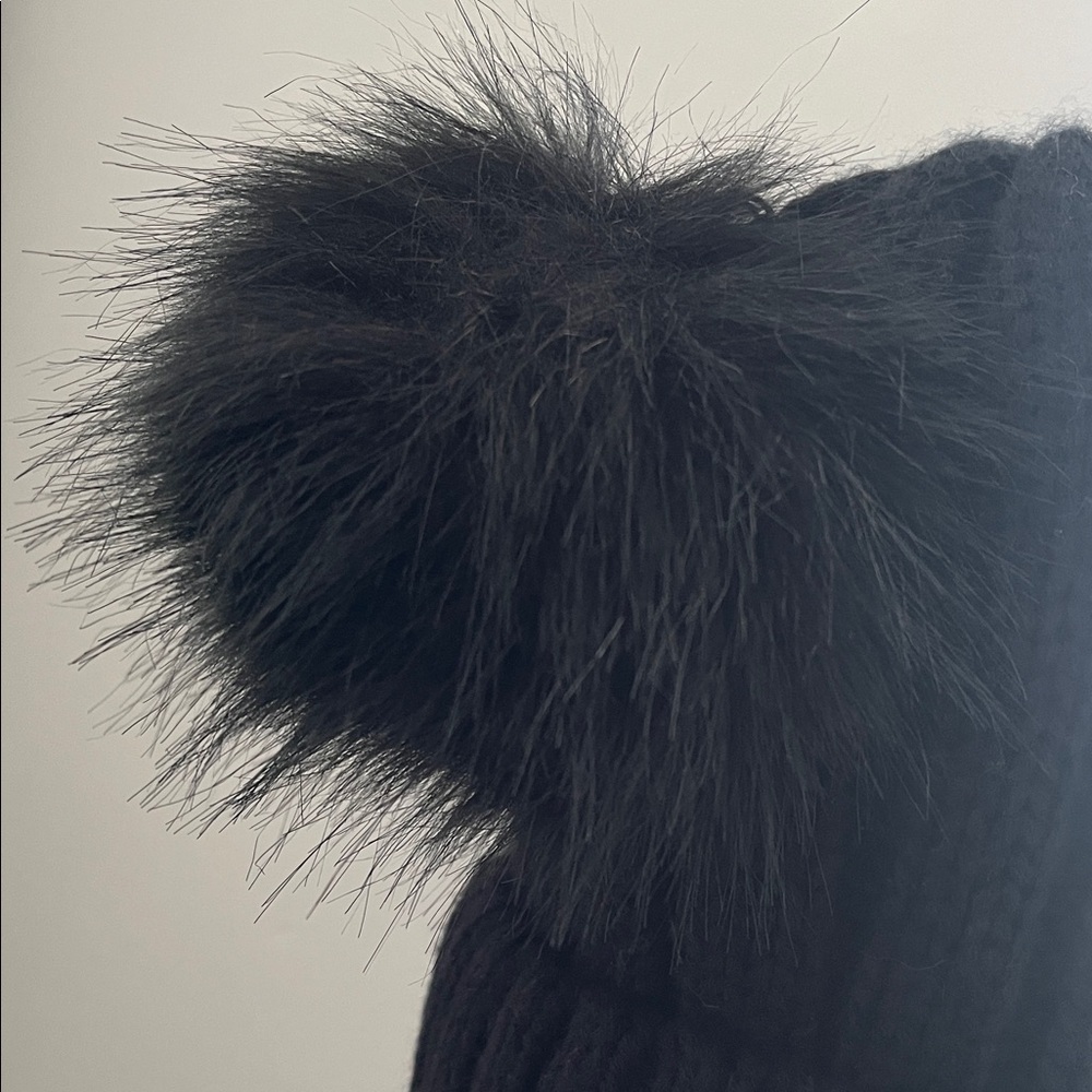 Cozy Black Women's Knit Pom-Pom Hat Warm Fleece Interior - Picture 3 of 8